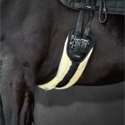Catago Dressuursingel Faux Fur Zwart -Lemie Paard Winkel catago22 48138501 2.780c04