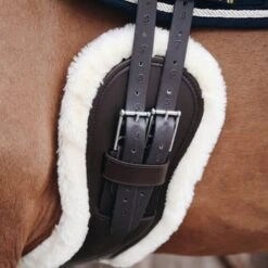 Kentucky Horsewear Kentucky Dressuursingel Sheepskin Anatomic Short Brown -Lemie Paard Winkel kentucky singelhoes sheepskin anatomic short naturel.2aa4f2 1