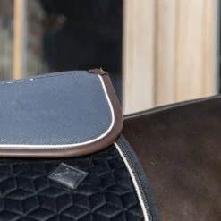 Kentucky Horsewear Kentucky Zadelonderlegger Anatomic Absorb Navy/White/Bruin -Lemie Paard Winkel kentucky zadelonderlegger anatomic absorb navy 2.e249ae