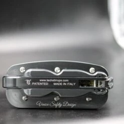 Tech Stirrups Stijgbeugels Venice Plus Dressuur Titanium -Lemie Paard Winkel techstirrups venice dressage plus titanium detail.0e6d73